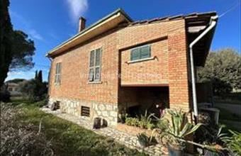 Eladó Olaszországi családi ház hirdetés (39383455)