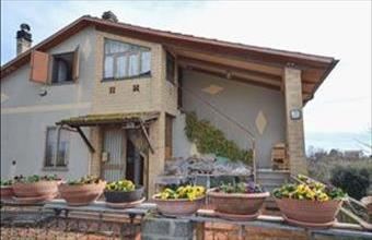 Eladó Olaszországi családi ház hirdetés (93824633)