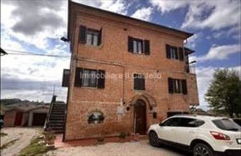 Eladó Olaszországi családi ház hirdetés (47336864)