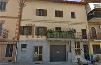 Eladó Olaszországi tégla lakás hirdetés (54324334)