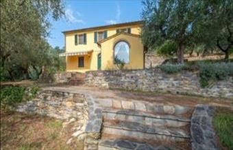 Eladó Olaszországi családi ház hirdetés (87294764)