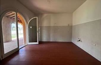 Eladó Olaszországi családi ház hirdetés (74378576)