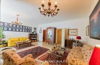 Eladó Olaszországi tégla lakás hirdetés (37761346)