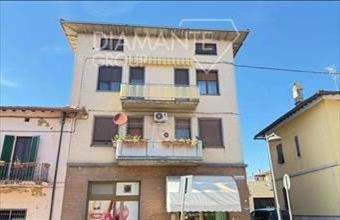 Eladó Olaszországi tégla lakás hirdetés (68358322)