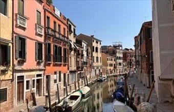 Eladó Olaszországi tégla lakás hirdetés (32833534)