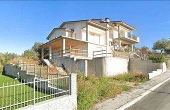 Eladó Olaszországi családi ház hirdetés (33923849)