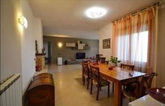 Eladó Olaszországi családi ház hirdetés (77268682)