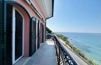 Eladó Olaszországi tégla lakás hirdetés (94573974)