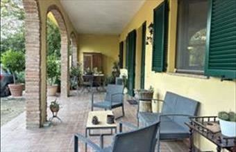 Eladó Olaszországi tégla lakás hirdetés (93664494)