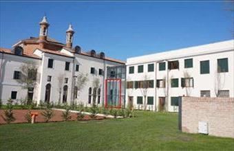 Eladó Olaszországi tégla lakás hirdetés (48776374)