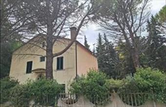 Eladó Olaszországi családi ház hirdetés (67654335)