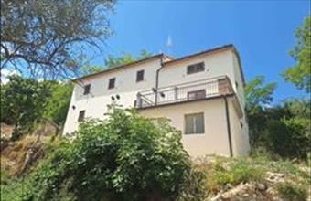Eladó Olaszországi családi ház hirdetés (56594797)