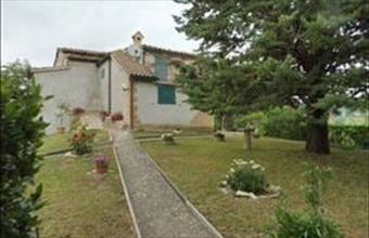 Eladó Olaszországi családi ház hirdetés (87626738)