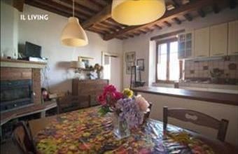 Eladó Olaszországi tégla lakás hirdetés (99743787)