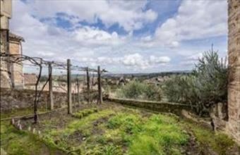 Eladó Olaszországi tégla lakás hirdetés (36744928)