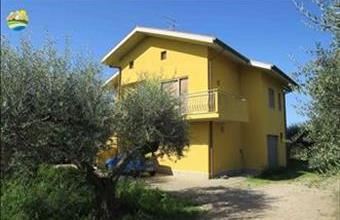 Eladó Olaszországi családi ház hirdetés (79739783)