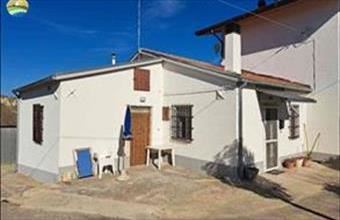 Eladó Olaszországi családi ház hirdetés (41351772)