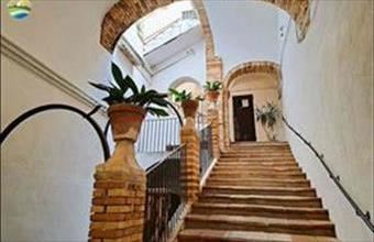 Eladó Olaszországi tégla lakás hirdetés (59372342)