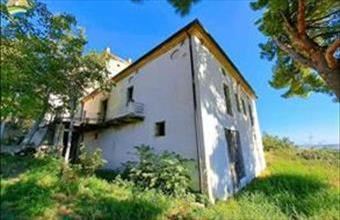 Eladó Olaszországi családi ház hirdetés (46435337)