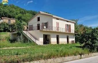 Eladó Olaszországi családi ház hirdetés (93494269)