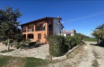 Eladó Olaszországi családi ház hirdetés (48396339)