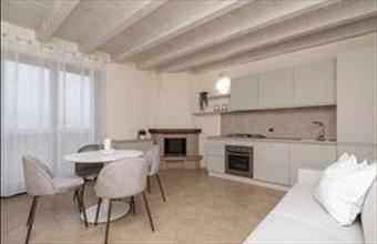 Eladó Olaszországi tégla lakás hirdetés (56584552)