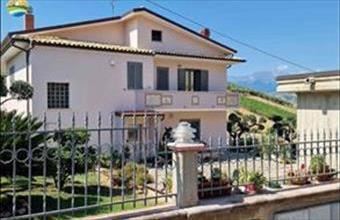 Eladó Olaszországi családi ház hirdetés (97559199)