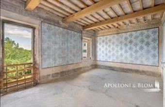 Eladó Olaszországi tégla lakás hirdetés (39965245)