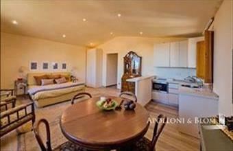 Eladó Olaszországi tégla lakás hirdetés (93539349)