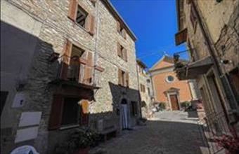 Eladó Olaszországi családi ház hirdetés (77654678)