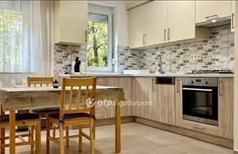 Eladó Keszthelyi csúsztatott zsalus lakás hirdetés (54432224)