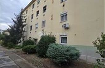 Eladó Kecskeméti tégla lakás hirdetés (29748422)