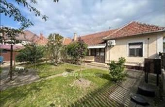 Eladó Berettyóújfalui családi ház hirdetés (23414339)