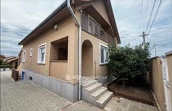 Eladó Berettyóújfalui családi ház hirdetés (73989494)