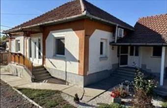 Eladó Jászalsószentgyörgyi családi ház hirdetés (44733486)