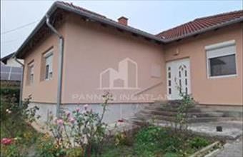 Eladó Ajkai családi ház hirdetés (94719347)