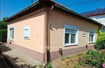 Eladó Békéscsabai családi ház hirdetés (92343367)