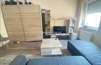 Eladó Budapest IV. kerületi családi ház hirdetés (72345476)