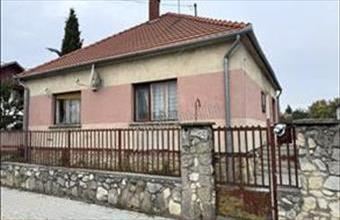 Eladó Mosonmagyaróvári családi ház hirdetés (41369734)