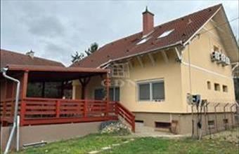 Eladó Kápolnásnyéki családi ház hirdetés (32699489)