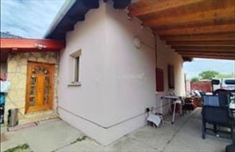 Eladó Vecsési házrész hirdetés (35496343)