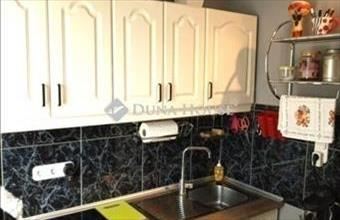 Eladó Vecsési házrész hirdetés (37511954)