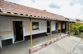 Eladó Tápiószecsői családi ház hirdetés (83755939)