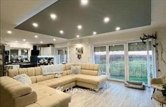 Eladó Szentkirályszabadjai családi ház hirdetés (93629582)