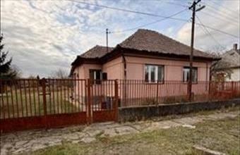 Eladó Lőrinci családi ház hirdetés (64676724)