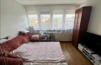 Eladó Pécsi panel lakás hirdetés (95764239)