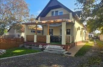 Eladó Hajdúszoboszlói ikerház hirdetés (83933692)