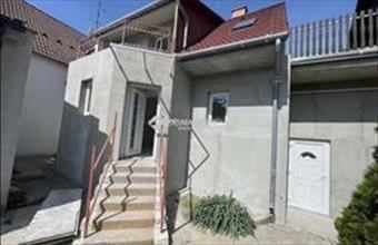 Eladó Kecskeméti családi ház hirdetés (75387677)