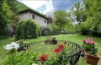 Eladó Görögországi családi ház hirdetés (64336379)