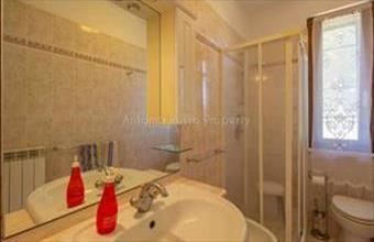 Eladó Olaszországi családi ház hirdetés (97358826)